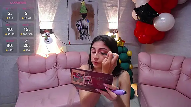 Alaya cute online show from 12/14/25, 12:00