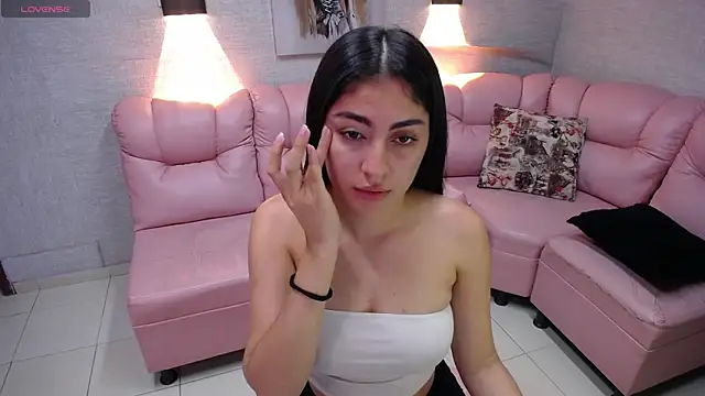 Alaya cute online show from 10/17/25, 10:33
