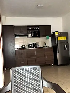 Snapshot of EmmaRossem chatting on 11/08/25, 08:12 EmmaRossem online show from 11/08/25, 08:12