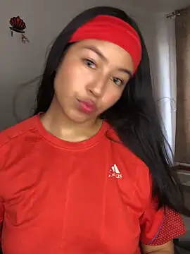 EmmaRossem online show from 04/14/26, 08:03