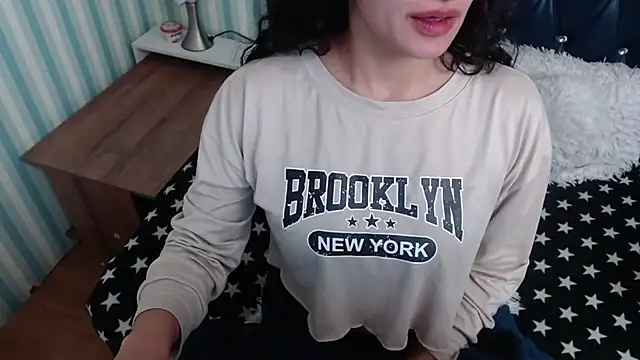 Snapshot of Scarlett_Keaton chatting on 11/15/25, 06:06 Scarlett Keaton online show from 11/15/25, 06:06