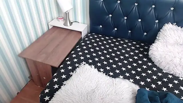 Snapshot of Scarlett_Keaton chatting on 11/07/25, 04:17 Scarlett Keaton online show from 11/07/25, 04:17