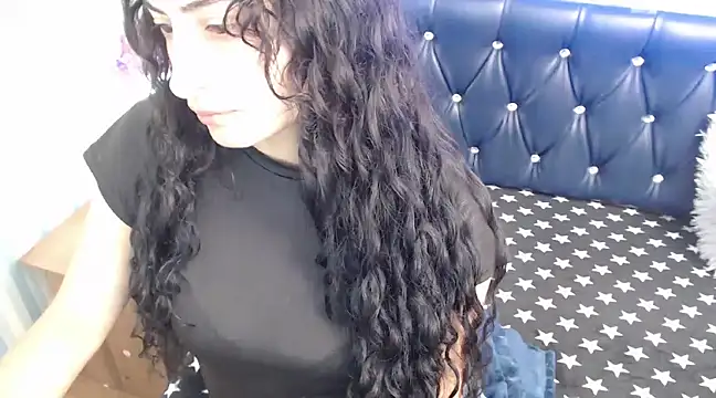 Snapshot of Scarlett_Keaton chatting on 03/01/25, 05:09 Scarlett Keaton online show from 03/01/25, 05:09