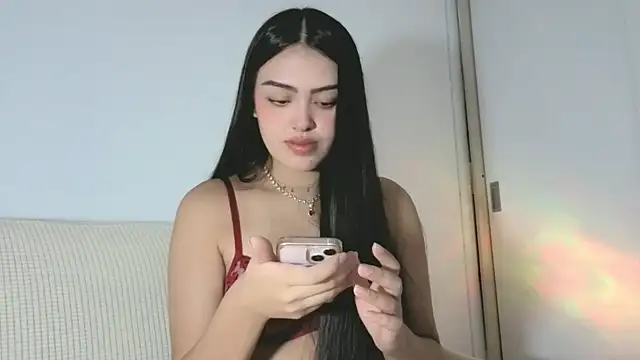 Sweet-Sophiee online show from 04/24/26, 03:30