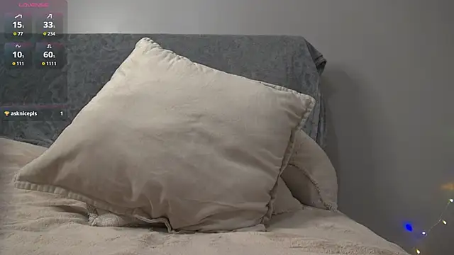 sunnypeachxx online show from 12/20/25, 04:37