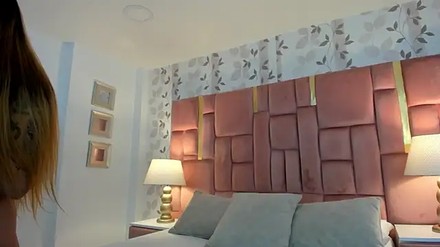 AmbarSantany online show from 11/19/25, 11:16