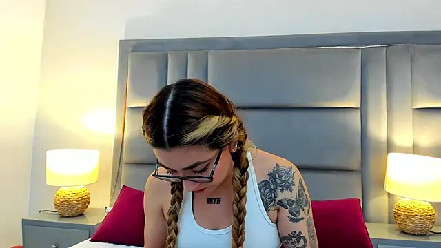 AmbarSantany online show from 03/19/26, 09:59