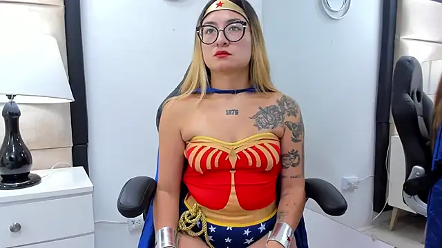 AmbarSantany online show from 10/31/25, 02:24