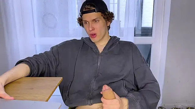 alyx garden online show from 04/08/26, 10:50