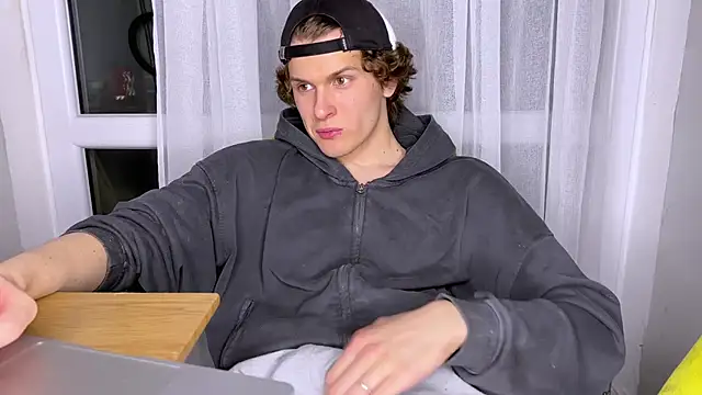 alyx garden online show from 04/15/26, 08:20