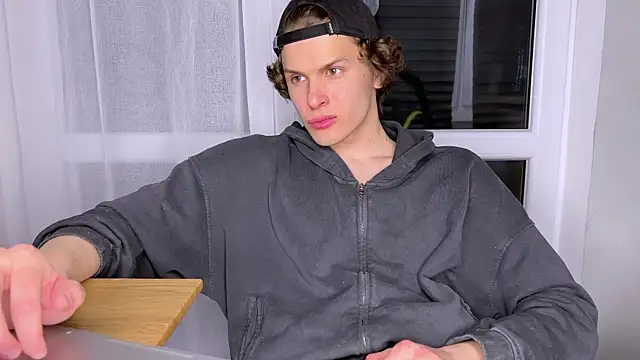 alyx garden online show from 04/14/26, 07:30