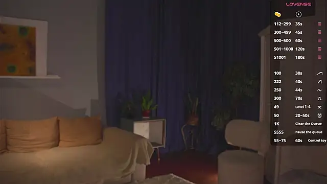 its me lissa  online show from 11/30/25, 01:45