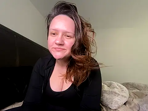 Kinkbitch25 online show from 12/17/25, 07:41