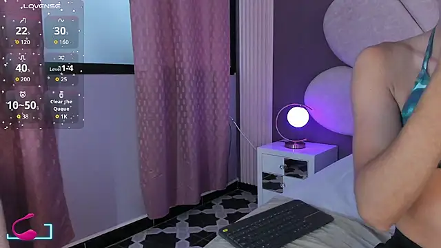 MaxiRogers online show from 12/04/25, 11:31