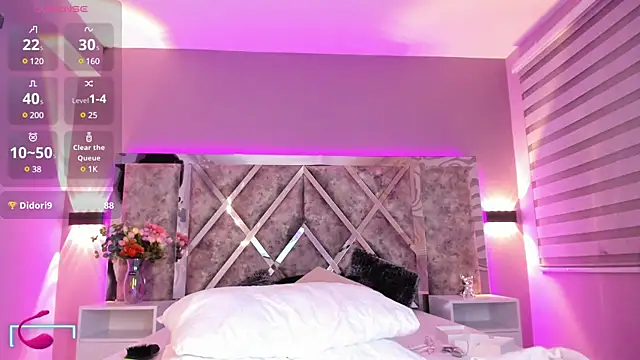 Snapshot of MaxiRogers chatting on 03/03/25, 10:31 MaxiRogers online show from 03/03/25, 10:31