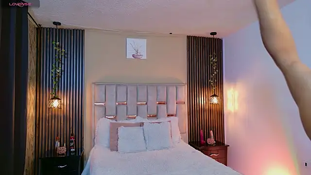 Nathan Smith  online show from 04/14/26, 03:50