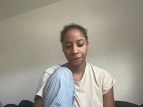 Snapshot of shandiloveslemonss chatting on 09/11/25, 07:25 shandiloveslemonss online show from 09/11/25, 07:25