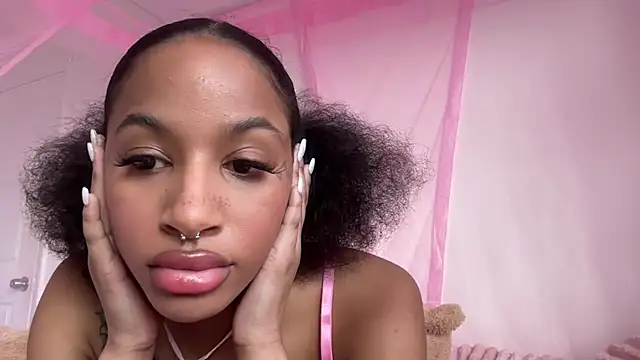 Snapshot of shandiloveslemonss chatting on 11/13/25, 05:06 shandiloveslemonss online show from 11/13/25, 05:06