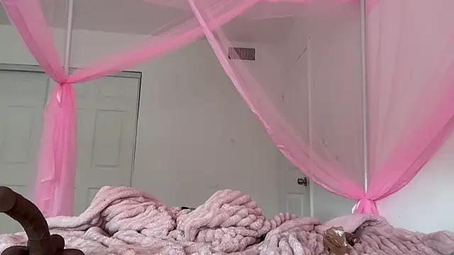 Snapshot of shandiloveslemonss chatting on 12/02/25, 05:36 shandiloveslemonss online show from 12/02/25, 05:36