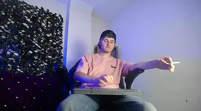 DemianPrince online show from 12/17/24, 04:45