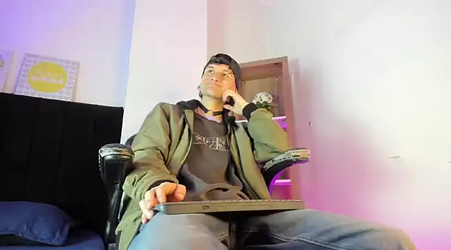 DemianPrince online show from 01/11/25, 03:34