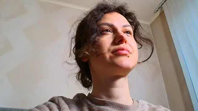 LeggyLover90 online show from 05/13/26, 04:58