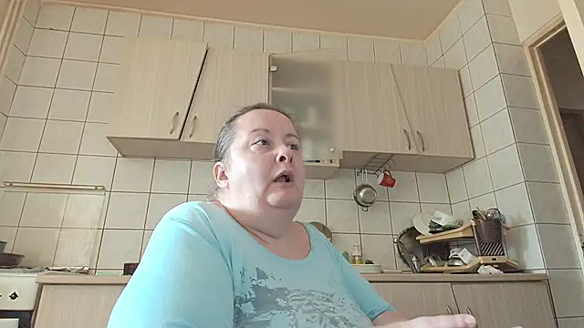 Snapshot of melissaBlessing chatting on 02/20/25, 10:37 melissaBlessing online show from 02/20/25, 10:37