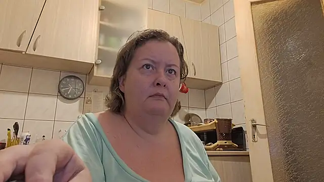 Snapshot of melissaBlessing chatting on 09/18/25, 03:42 melissaBlessing online show from 09/18/25, 03:42