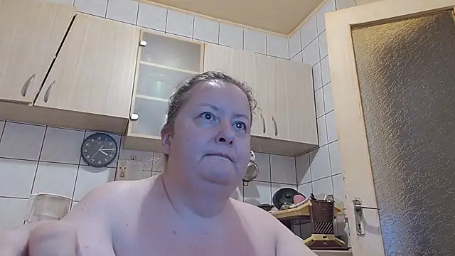 Snapshot of melissaBlessing chatting on 06/14/26, 01:13 melissaBlessing online show from 06/14/26, 01:13