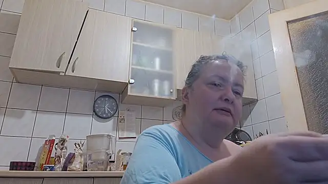 Snapshot of melissaBlessing chatting on 10/15/25, 02:21 melissaBlessing online show from 10/15/25, 02:21