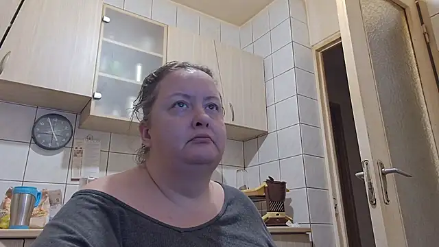 Snapshot of melissaBlessing chatting on 09/27/25, 01:56 melissaBlessing online show from 09/27/25, 01:56