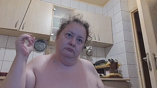 Snapshot of melissaBlessing chatting on 06/20/26, 01:43 melissaBlessing online show from 06/20/26, 01:43