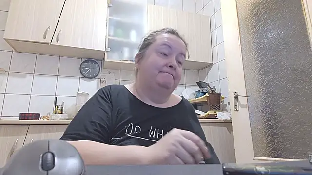Snapshot of melissaBlessing chatting on 03/03/25, 05:37 melissaBlessing online show from 03/03/25, 05:37