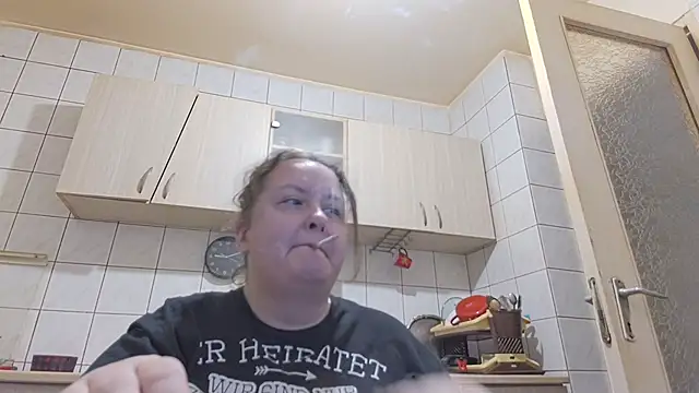 Snapshot of melissaBlessing chatting on 03/18/25, 05:12 melissaBlessing online show from 03/18/25, 05:12