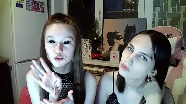 Snapshot of BlackHe4rts_ chatting on 02/11/25, 12:15 BlackHe4rts online show from 02/11/25, 12:15