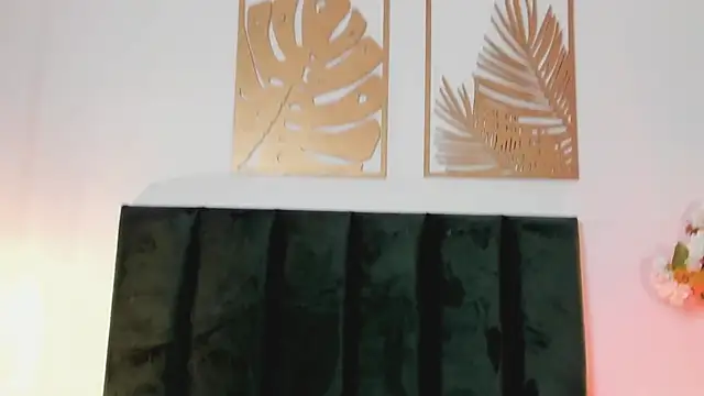 HollyHudsonn online show from 01/07/25, 03:02