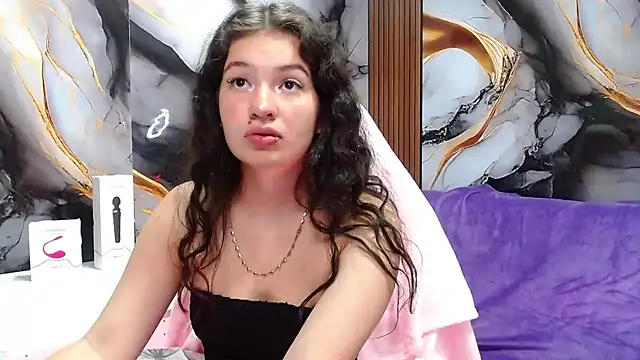 lilimini032 online show from 06/17/26, 08:19