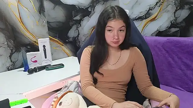 lilimini032 online show from 02/16/26, 08:29