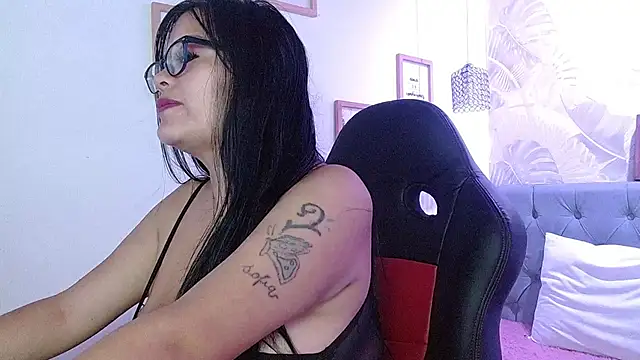 Snapshot of violletha chatting on 03/01/25, 12:34 violletha online show from 03/01/25, 12:34