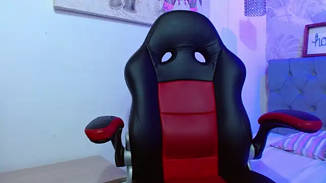 violletha online show from 11/12/25, 12:31