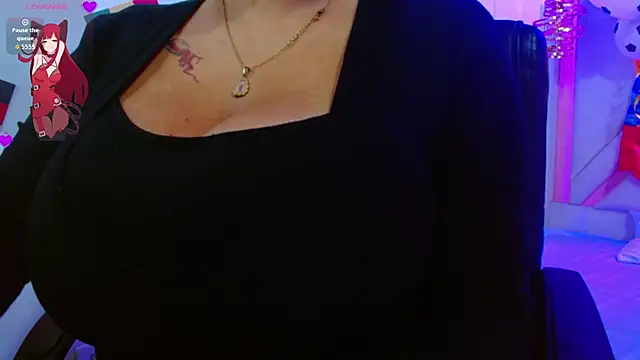 Snapshot of violletha chatting on 06/15/26, 12:27 violletha online show from 06/15/26, 12:27