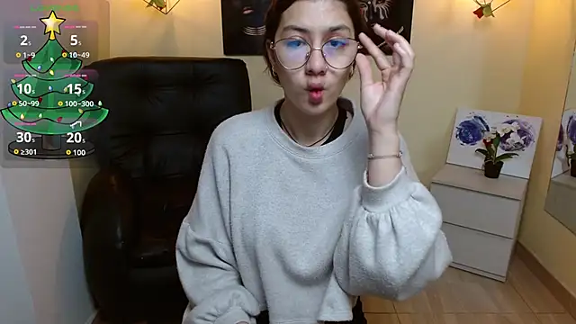 Lita Rogers online show from 12/02/25, 02:08