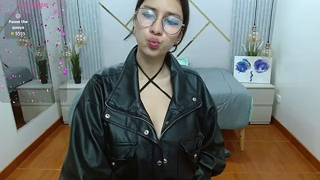 Lita Rogers online show from 03/25/26, 01:10