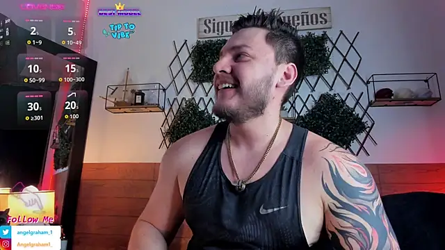 Angelgraham 1 online show from 10/31/25, 04:25