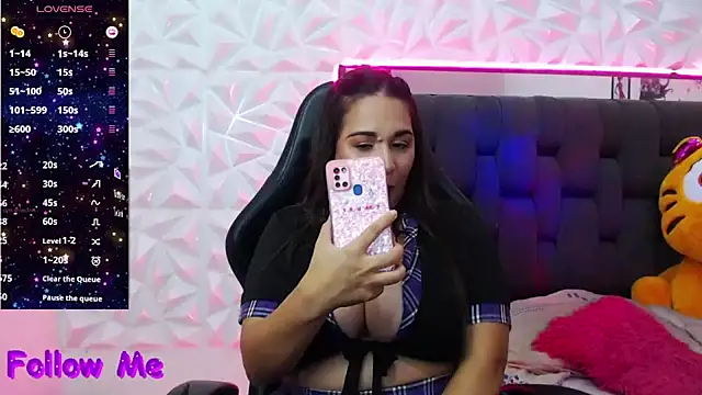 Allie Vergara online show from 10/08/25, 03:41