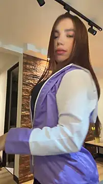 carolynnetrujillo online show from 04/16/26, 03:07