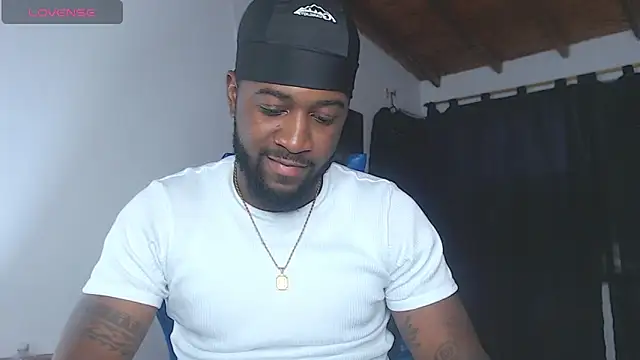 Snapshot of Drake_Nassir4 chatting on 06/12/26, 04:43 Drake Nassir4 online show from 06/12/26, 04:43