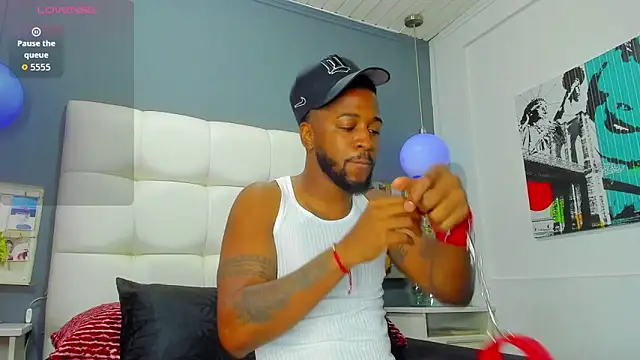 Drake Nassir4 online show from 10/24/25, 03:49