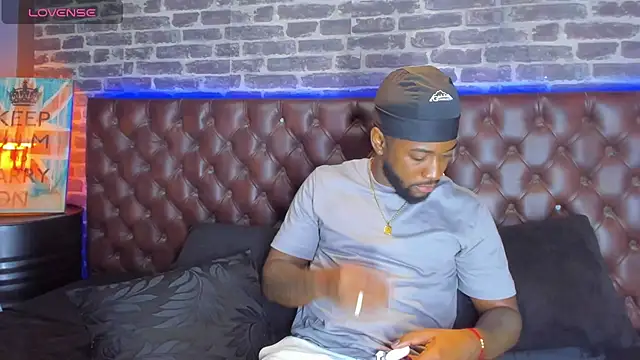 Drake Nassir4 online show from 11/29/25, 03:56