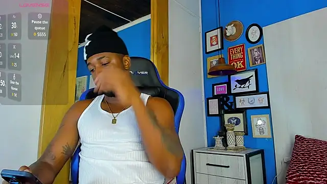 Snapshot of Drake_Nassir4 chatting on 03/16/25, 07:04 Drake Nassir4 online show from 03/16/25, 07:04